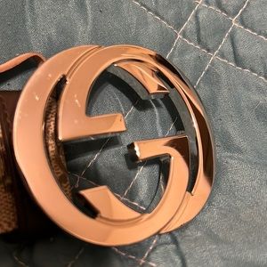 Gucci GG Supreme tan leather belt Size 32, great condition.